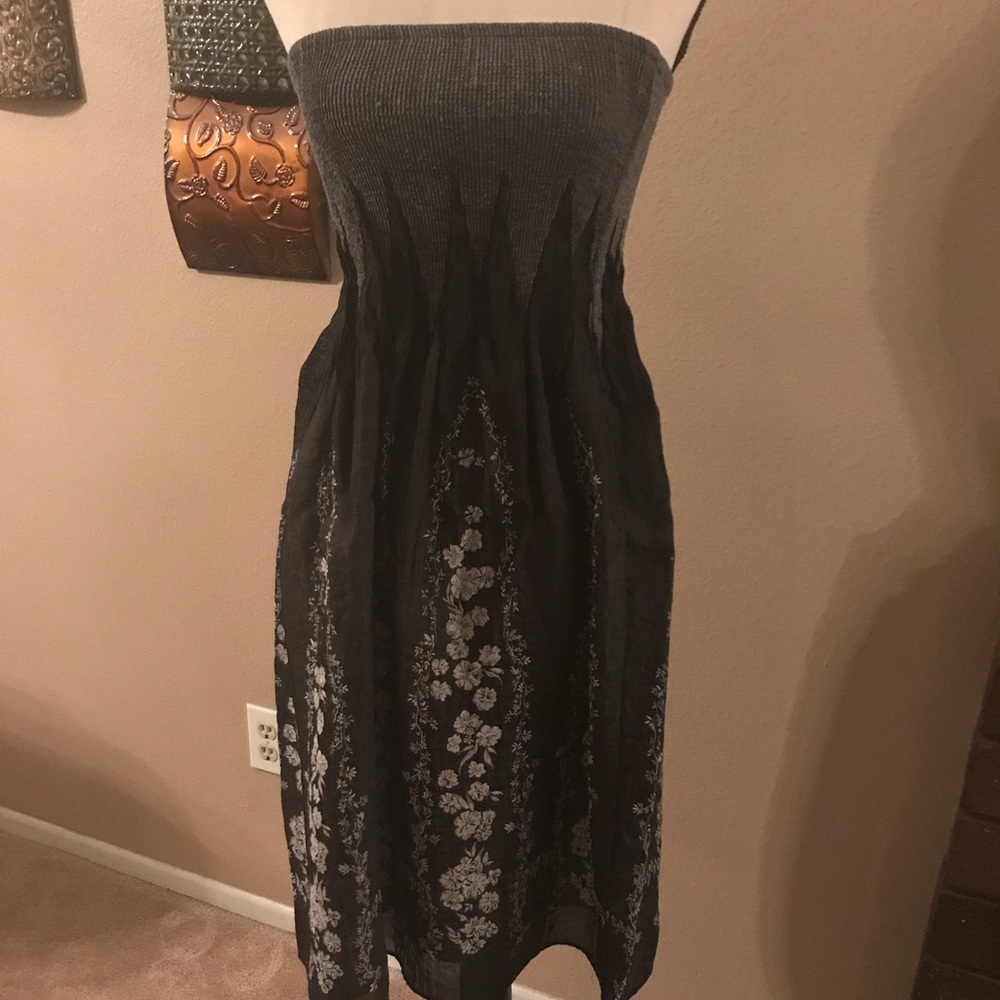 Strapless dress